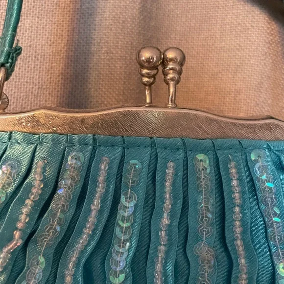 Y2K shell aqua mini purse - Picture 4 of 4